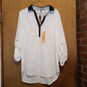 Blouse Top Shirt tail M Kenneth Cole